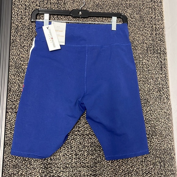 Tommy Hilfiger tights shorts 🩳 - Picture 3 of 3